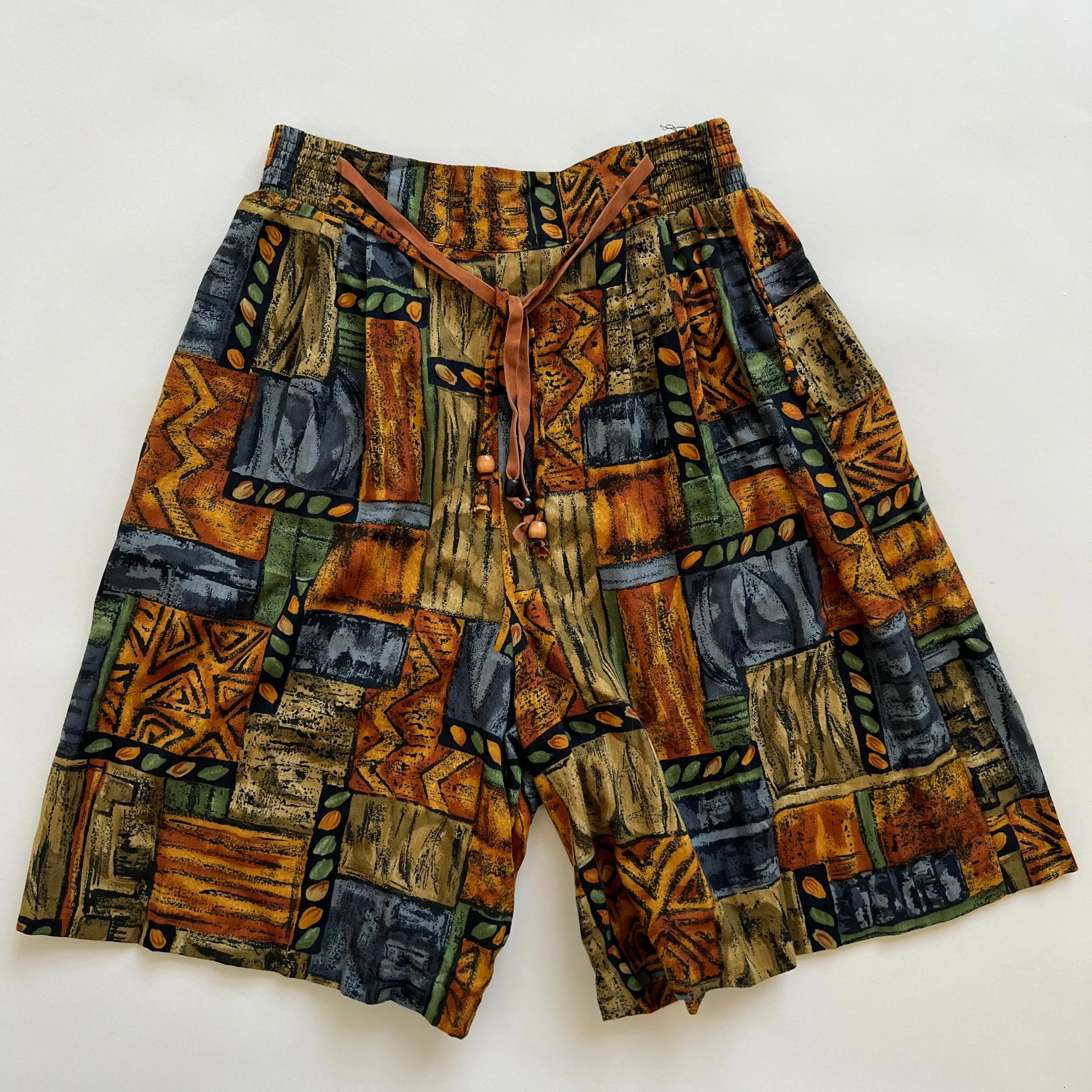 90s printed relaxed shorts