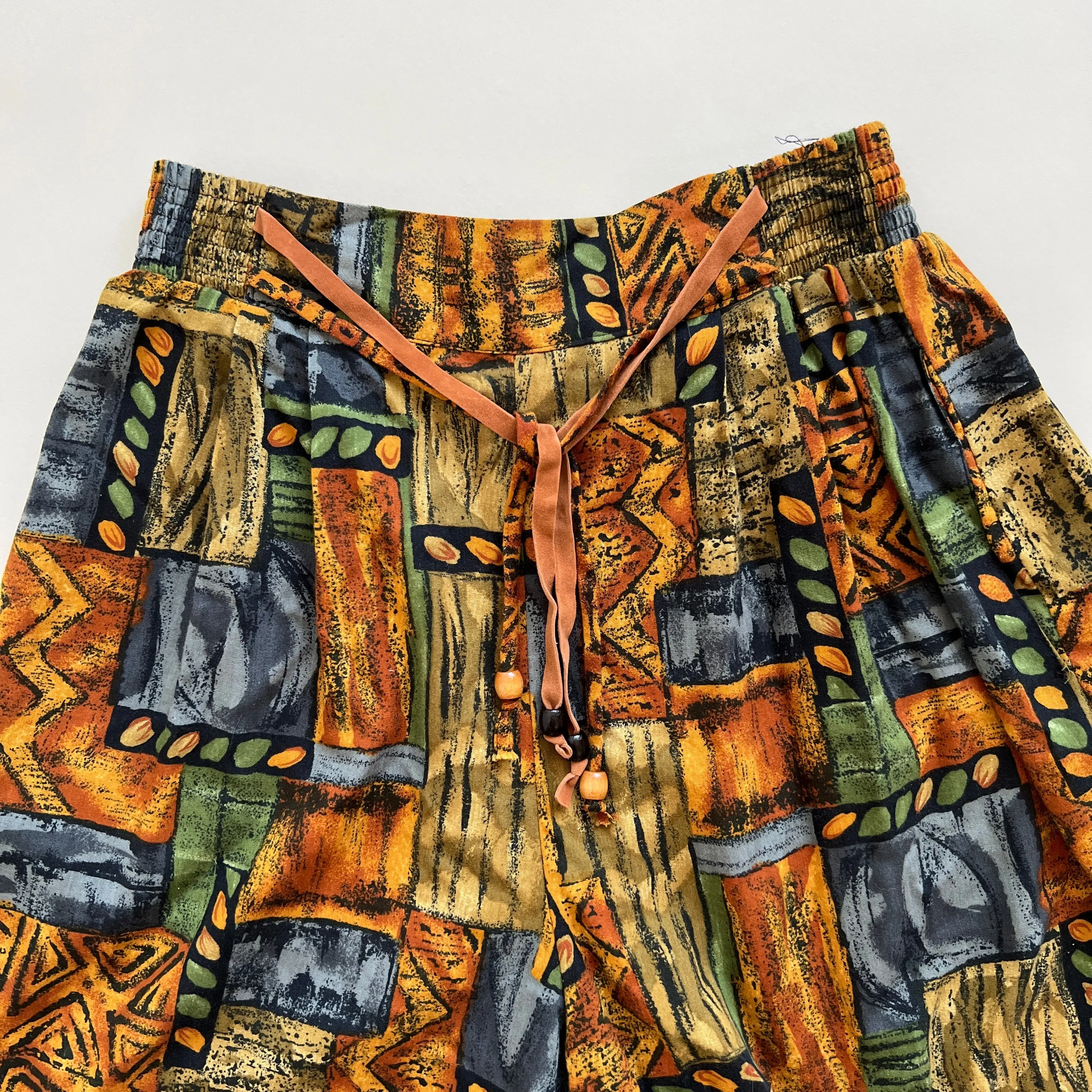 90s printed relaxed shorts