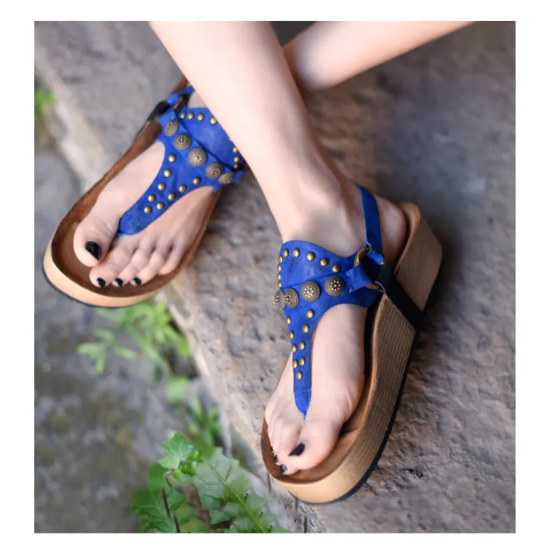 ARTMU TOE POST STUDDED SANDALS
