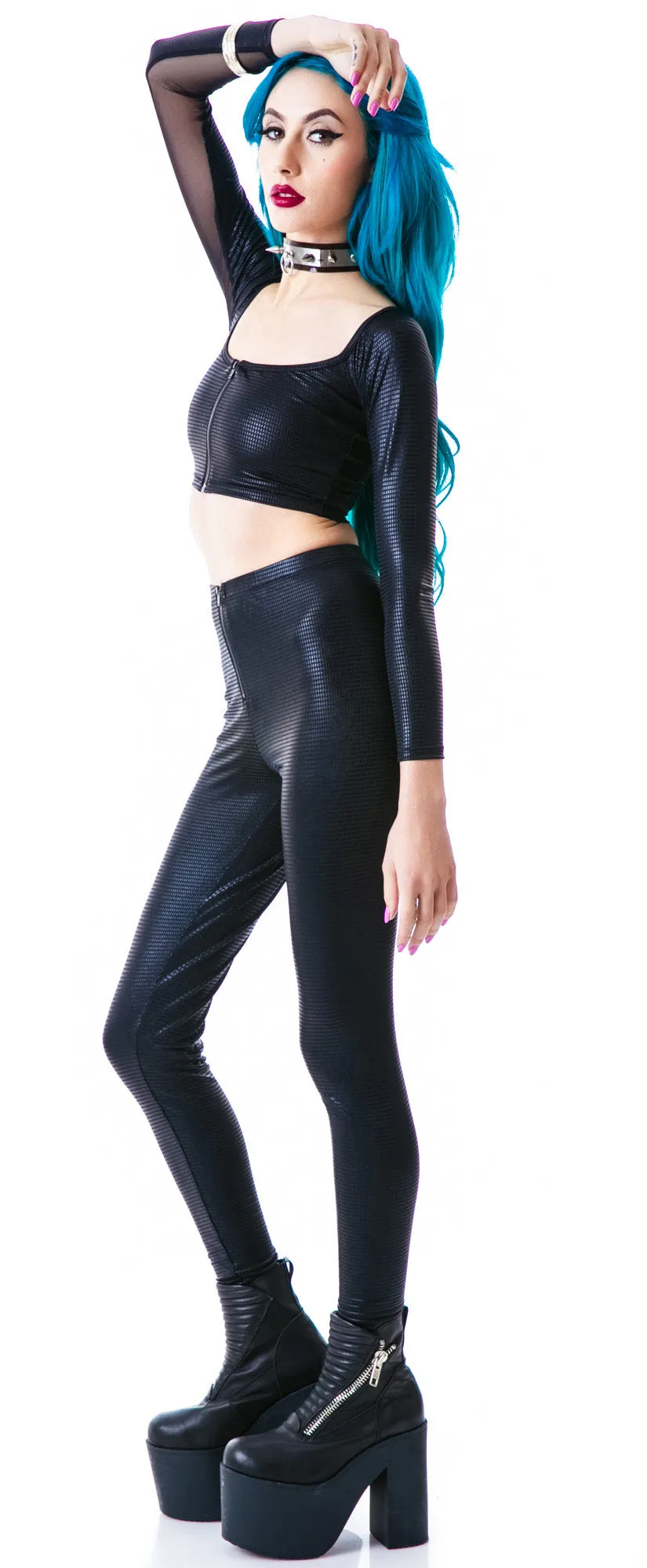 Fall In Line Mesh Contrast Sleeve Crop Top